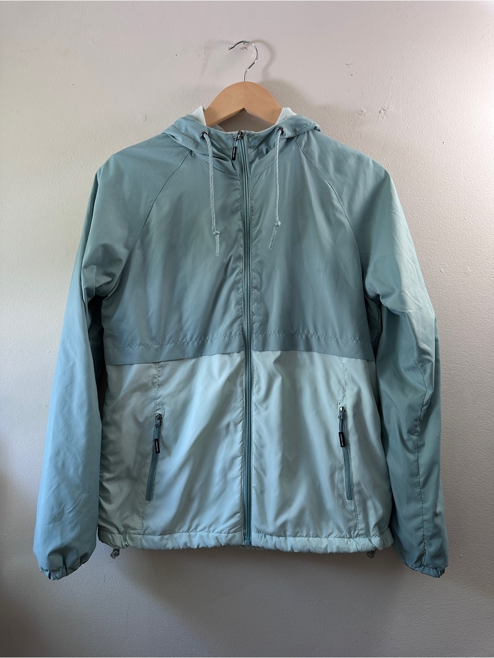 New Balance Hooded Windbreaker Jacket Women Small Teal Mint Colorblock Zip Up